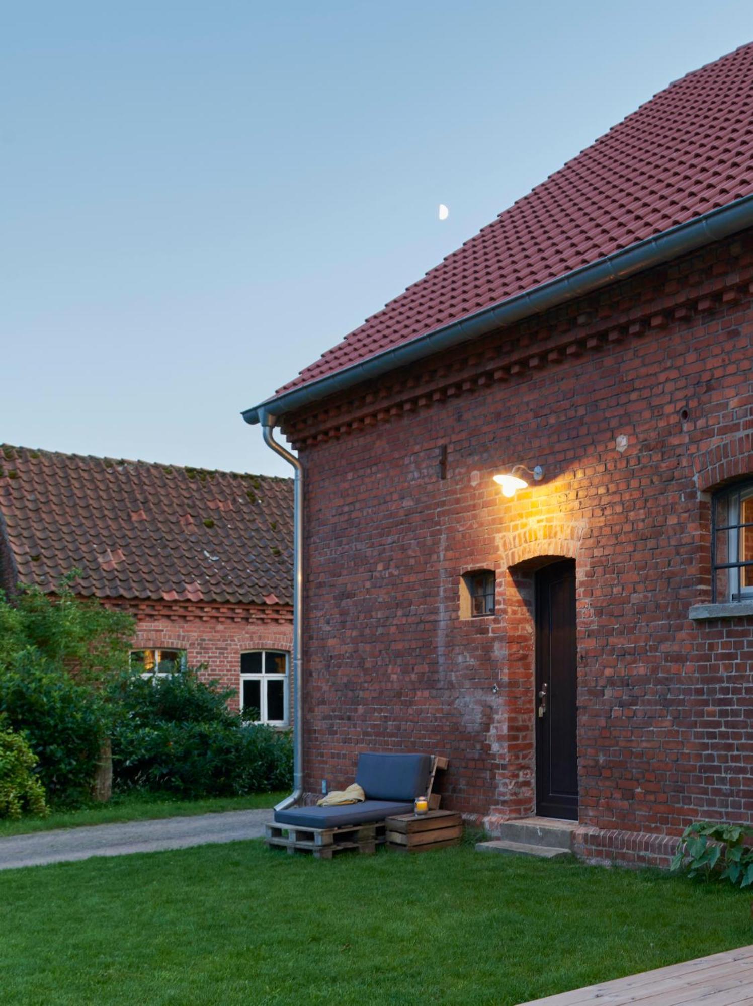 Re~Barn - Modern Country Stay Essel Kamer foto